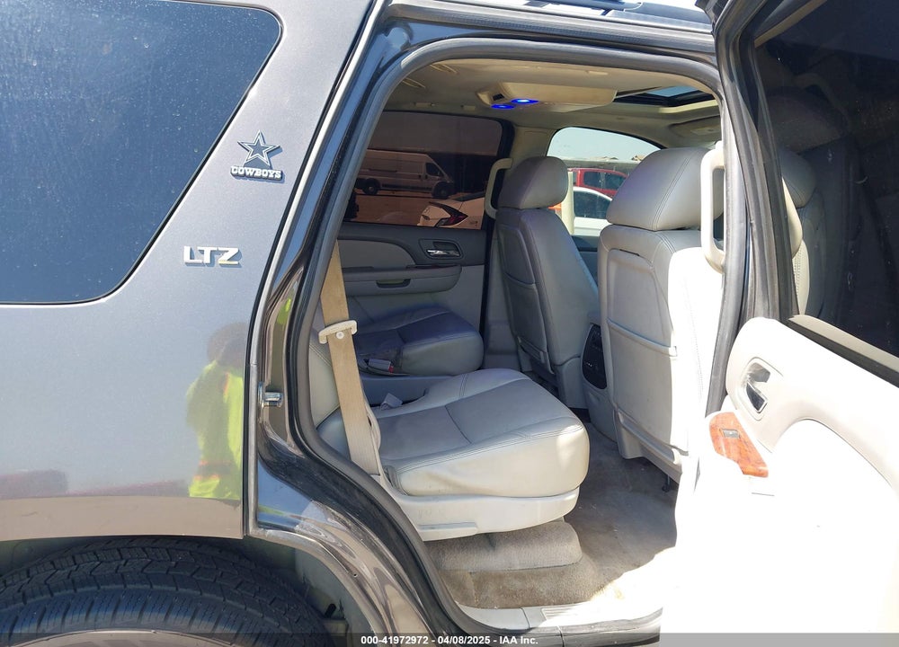2010 CHEVROLET TAHOE LTZ VIN: 1GNUCCE04AR106586