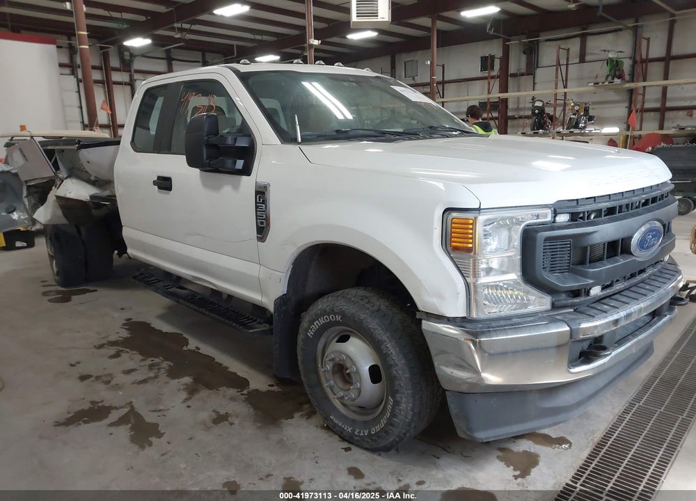 2021 FORD F-350 CHASSIS XL VIN: 1FD8X3H65MED94382