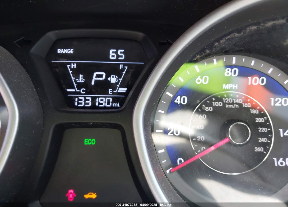 2014 HYUNDAI ELANTRA LIMITED VIN: KMHDH4AE9EU105563