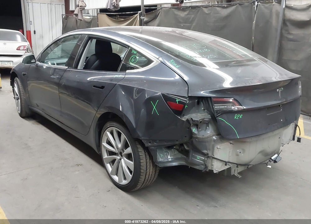2018 TESLA MODEL 3 VIN: 5YJ3E1EA9JF024211