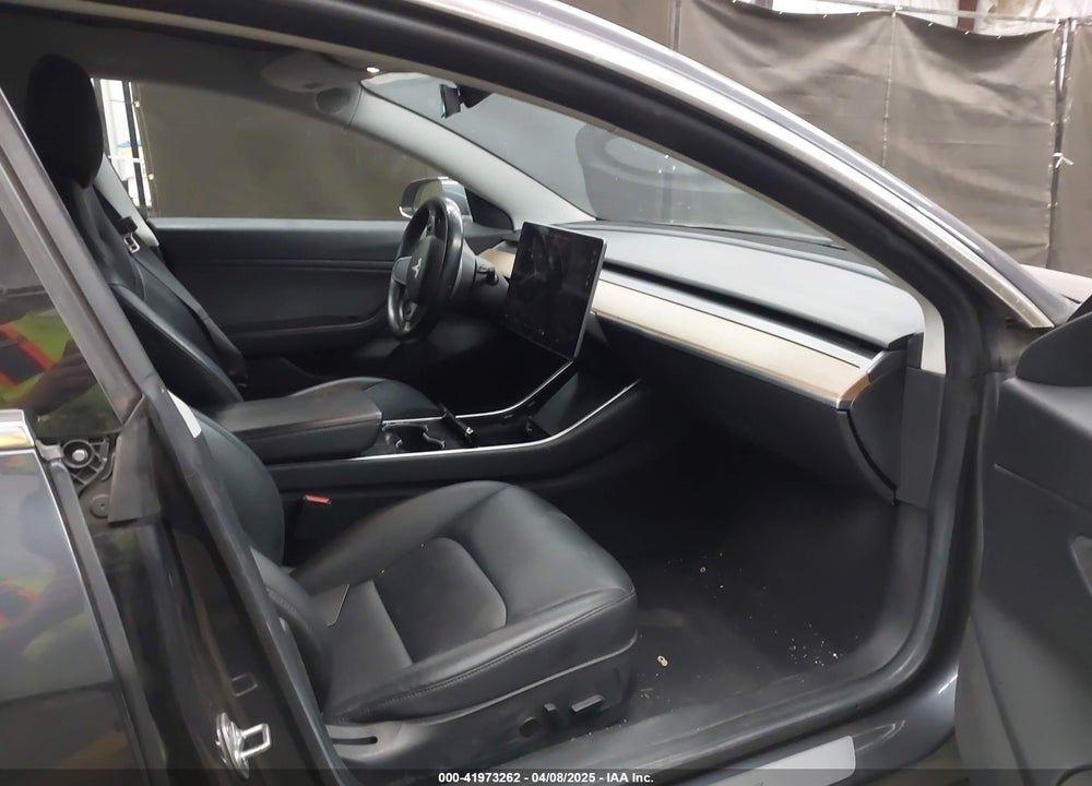 2018 TESLA MODEL 3 VIN: 5YJ3E1EA9JF024211
