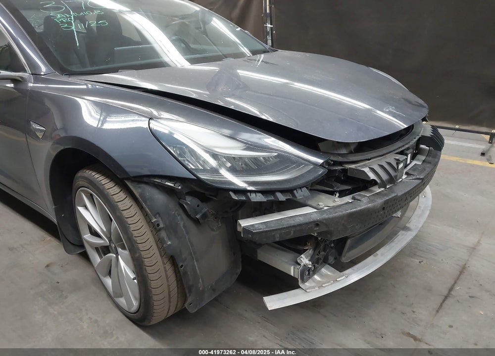 2018 TESLA MODEL 3 VIN: 5YJ3E1EA9JF024211