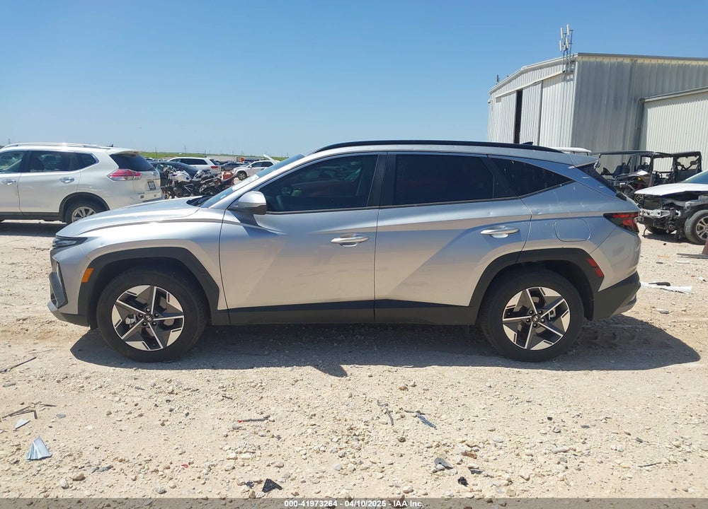 2025 HYUNDAI TUCSON VIN: 5NMJB3DE9SH472805