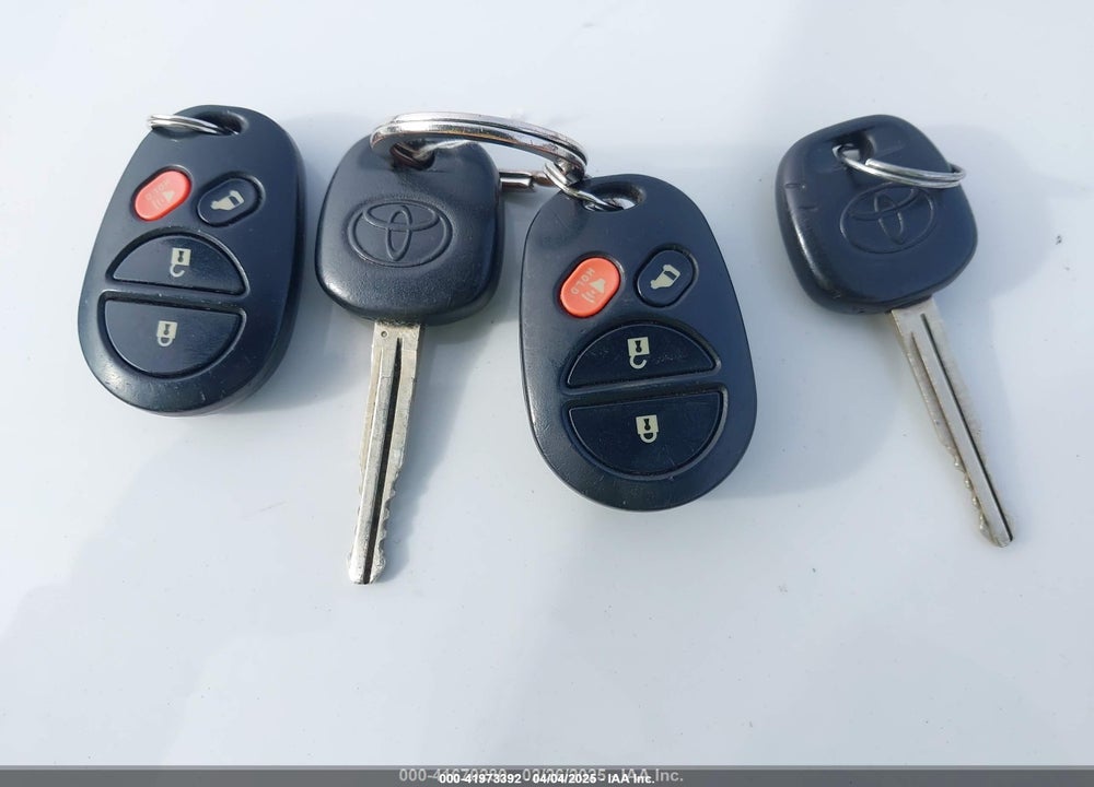 2006 TOYOTA SIENNA VIN: 5TDZA23C06S547703