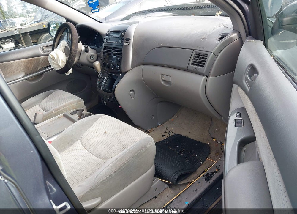 2006 TOYOTA SIENNA VIN: 5TDZA23C06S547703