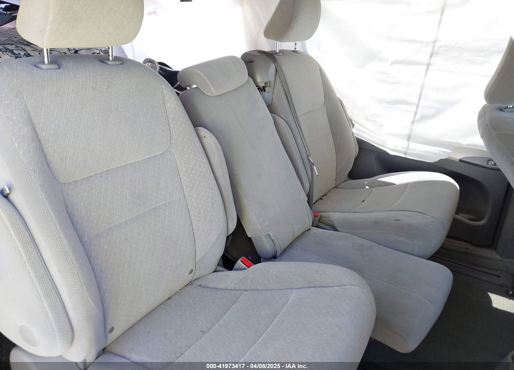 2017 TOYOTA SIENNA LE 8 PASSENGER VIN: 5TDKZ3DC6HS830933
