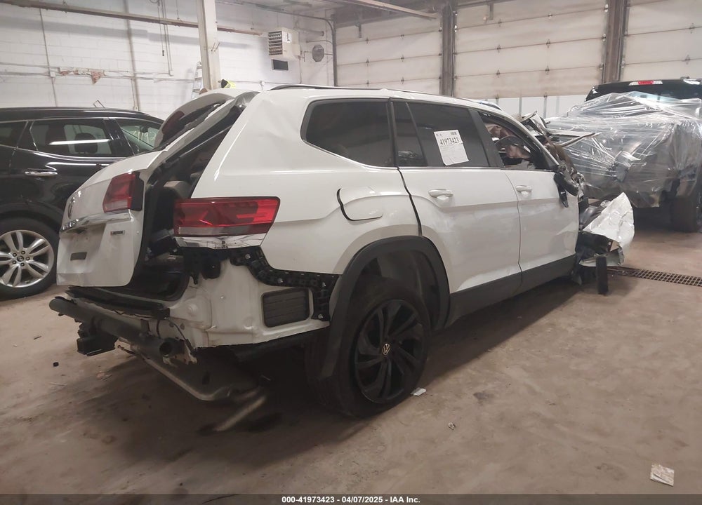 2022 VOLKSWAGEN ATLAS VIN: 1V2HR2CA1NC554404