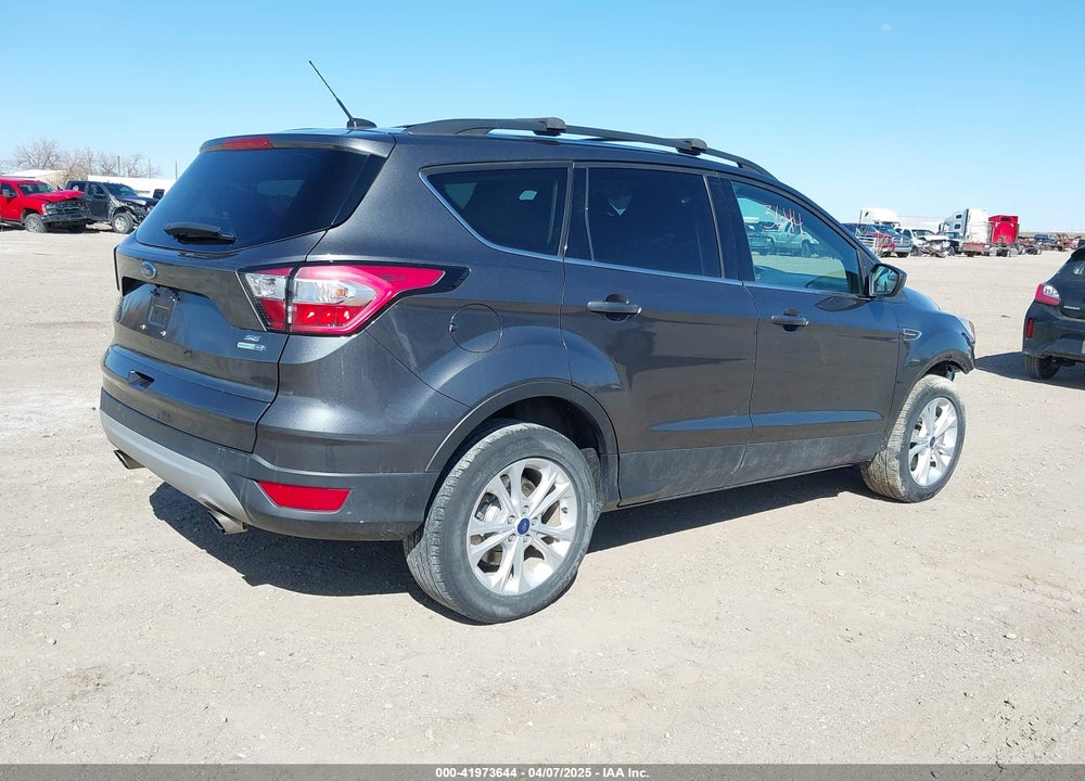 2018 FORD ESCAPE SE VIN: 1FMCU9GDXJUA64521