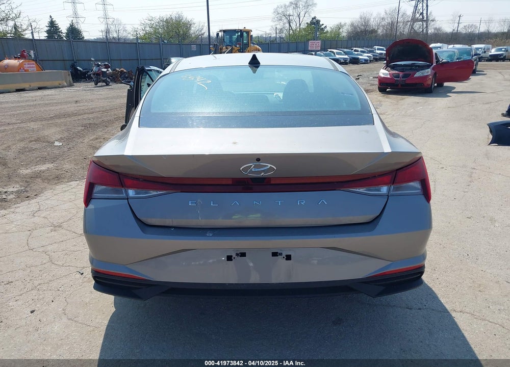 2023 HYUNDAI ELANTRA SEL VIN: KMHLS4AG8PU598217