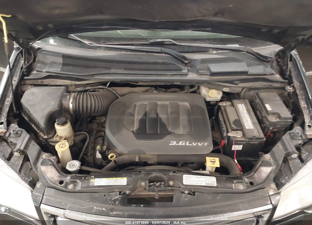 2013 CHRYSLER TOWN & COUNTRY VIN: 2C4RC1GG5DR534646
