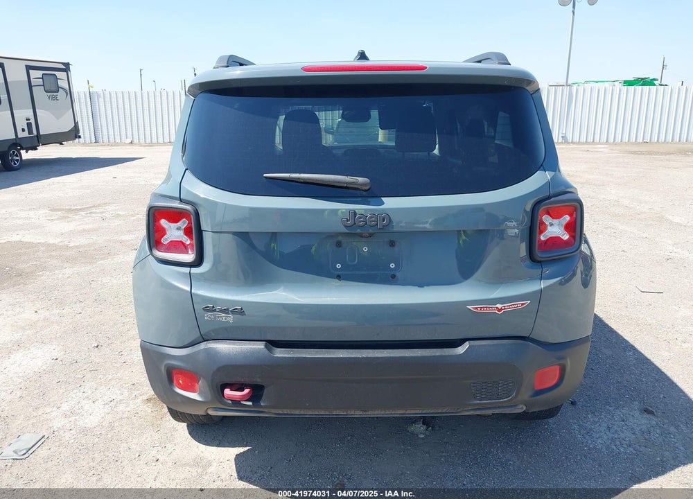 2016 JEEP RENEGADE VIN: ZACCJBCT2GPD30027