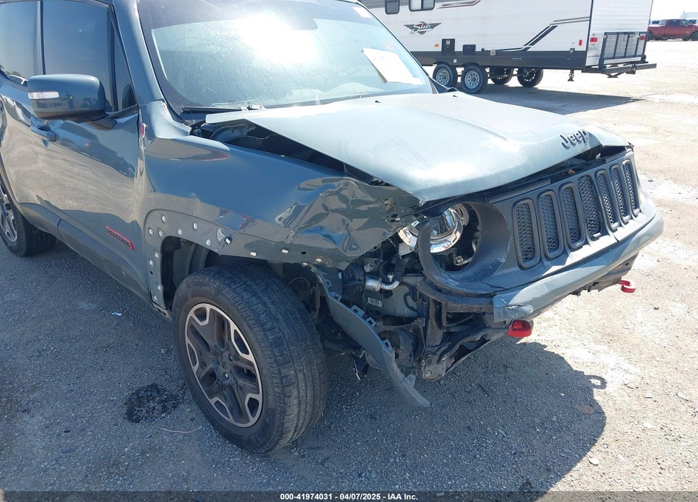 2016 JEEP RENEGADE VIN: ZACCJBCT2GPD30027
