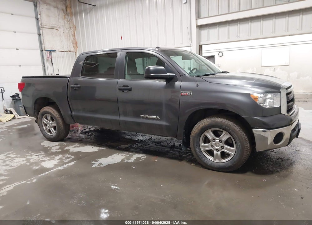2011 TOYOTA TUNDRA GRADE 5.7L V8 VIN: 5TFDY5F15BX165995