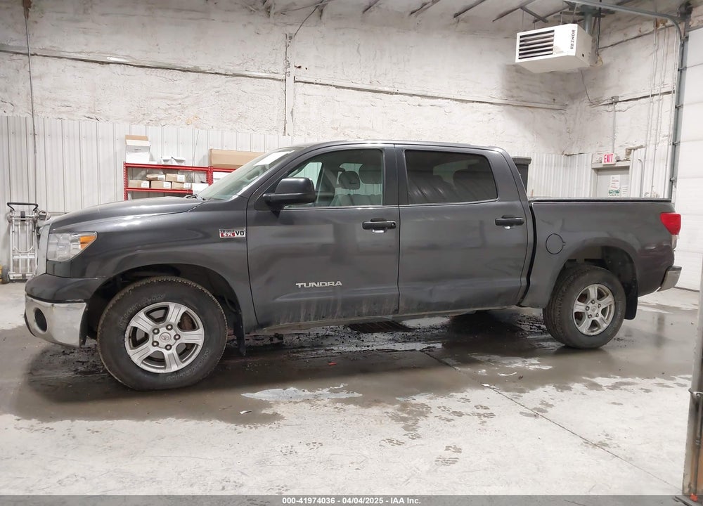 2011 TOYOTA TUNDRA GRADE 5.7L V8 VIN: 5TFDY5F15BX165995