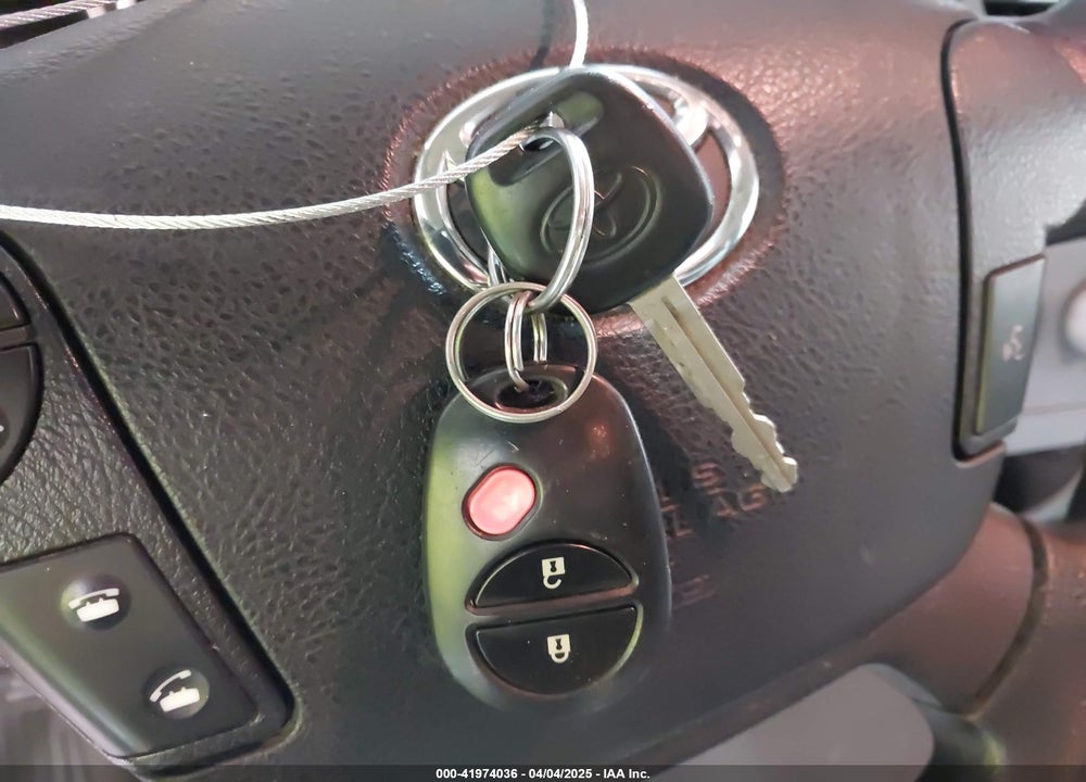 2011 TOYOTA TUNDRA GRADE 5.7L V8 VIN: 5TFDY5F15BX165995