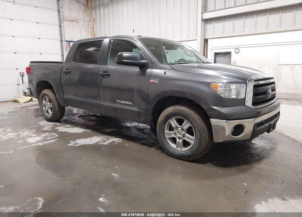 2011 TOYOTA TUNDRA GRADE 5.7L V8 VIN: 5TFDY5F15BX165995