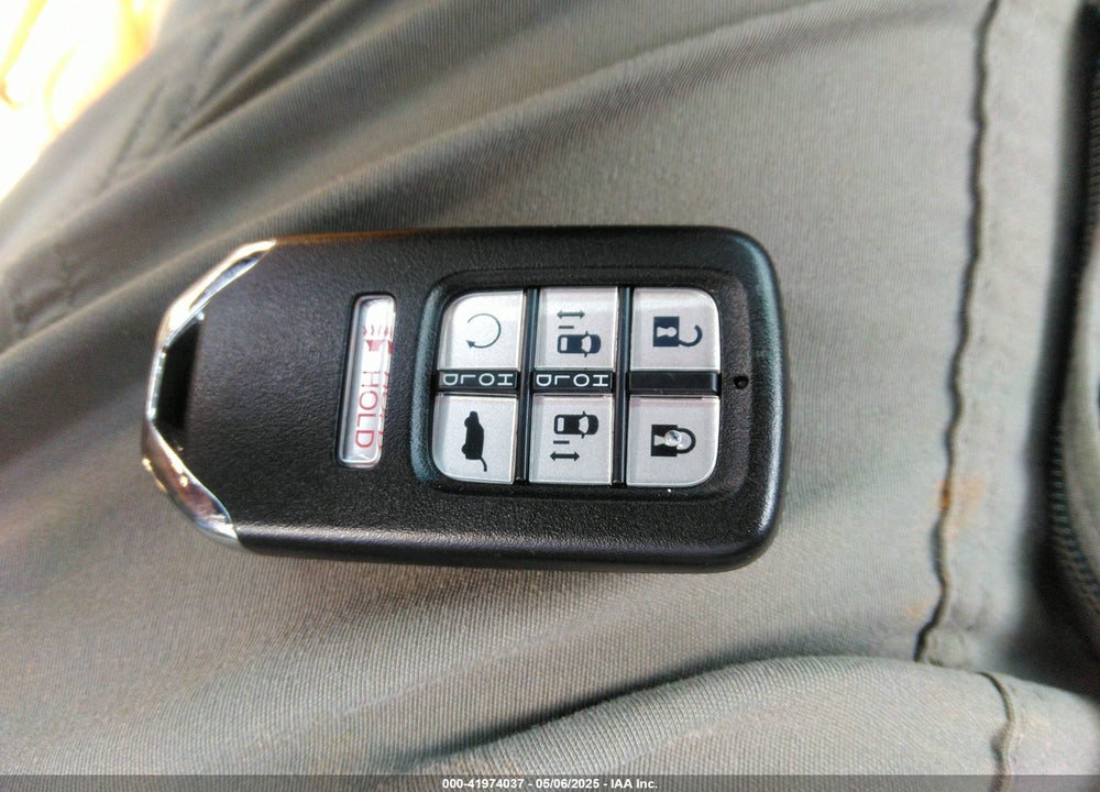 2019 HONDA ODYSSEY EX-L VIN: 5FNRL6H77KB123527