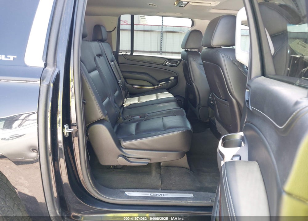 2015 GMC YUKON XL 1500 VIN: 1GKS2HKC0FR513119