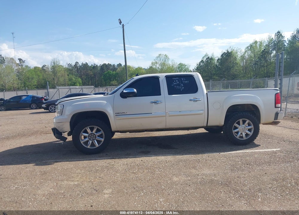 2010 GMC SIERRA 1500 DENALI VIN: 3GTRKXE26AG222270