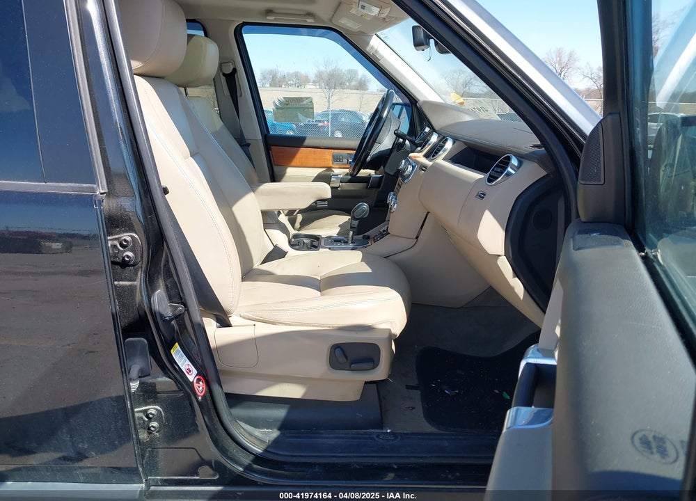 2011 LAND ROVER LR4 VIN: SALAK2D48BA560328