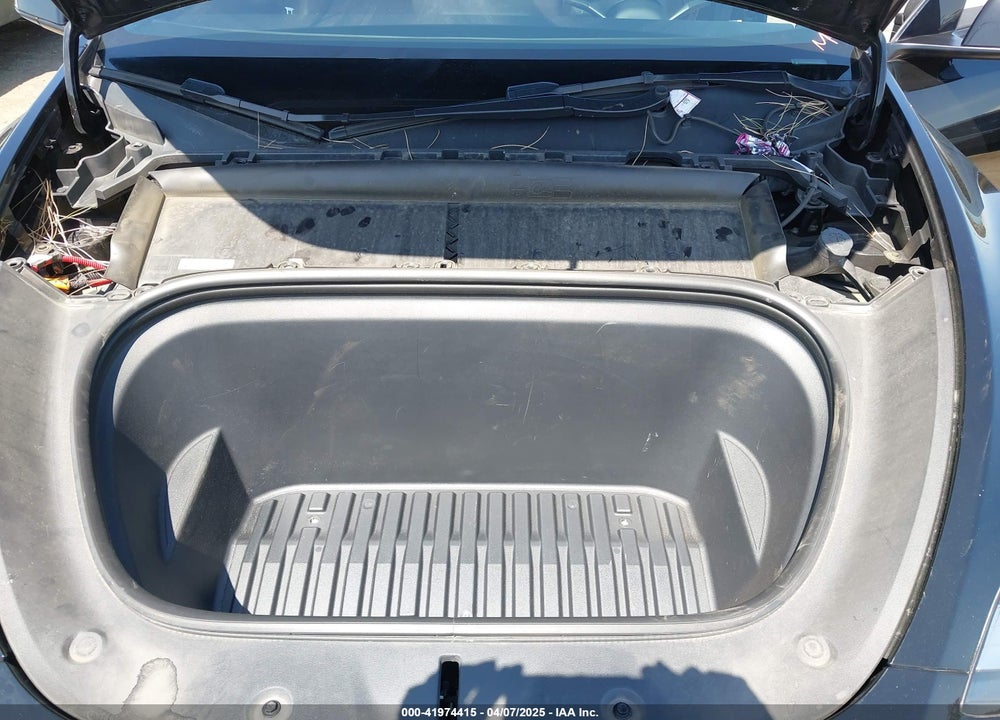 2023 TESLA MODEL Y AWD/LONG RANGE DUAL MOTOR ALL-WHEEL DRIVE VIN: 7SAYGDEE0PA023719