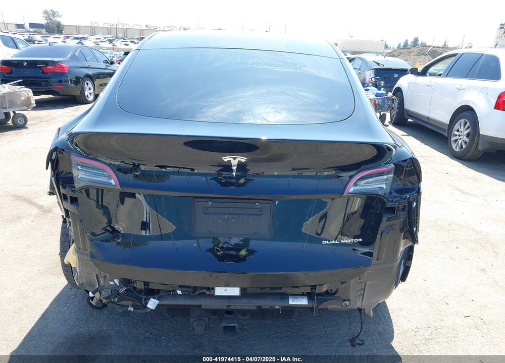 2023 TESLA MODEL Y AWD/LONG RANGE DUAL MOTOR ALL-WHEEL DRIVE VIN: 7SAYGDEE0PA023719