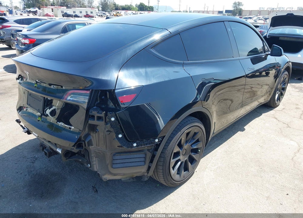 2023 TESLA MODEL Y AWD/LONG RANGE DUAL MOTOR ALL-WHEEL DRIVE VIN: 7SAYGDEE0PA023719