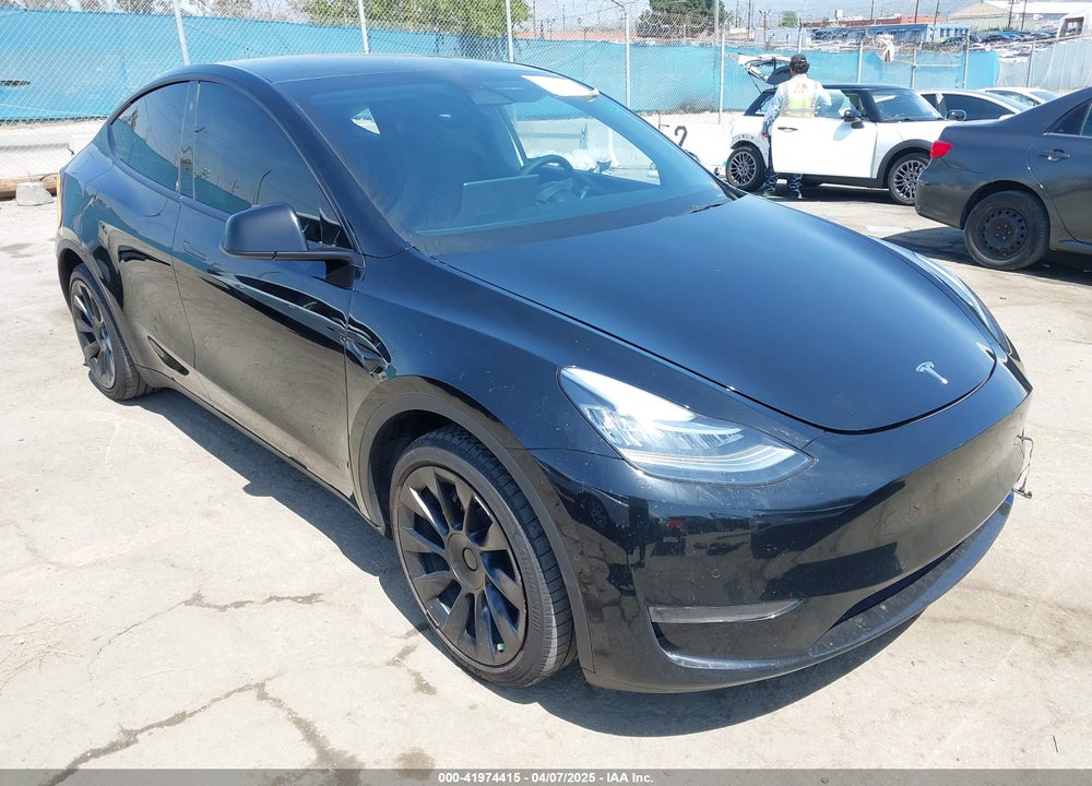 2023 TESLA MODEL Y AWD/LONG RANGE DUAL MOTOR ALL-WHEEL DRIVE VIN: 7SAYGDEE0PA023719