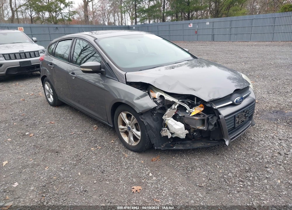 2014 FORD FOCUS SE VIN: 1FADP3K2XEL121210