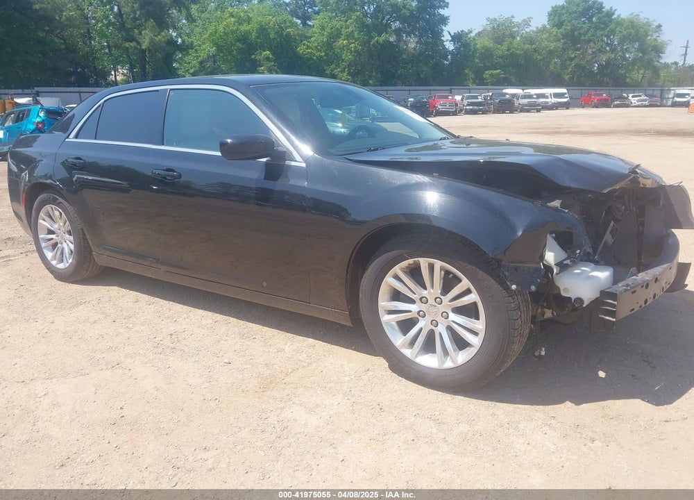 2017 CHRYSLER 300 LIMITED VIN: 2C3CCAAG4HH553025