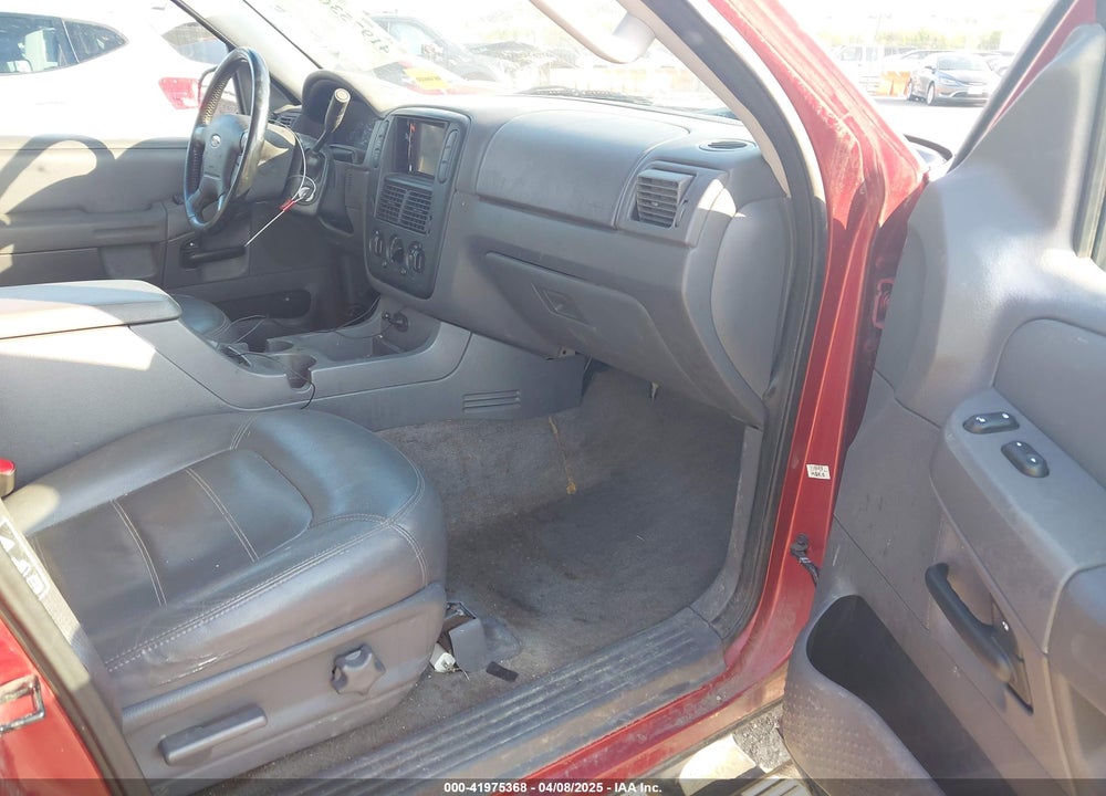 2002 FORD EXPLORER XLT VIN: 1FMZU73WX2UD72392