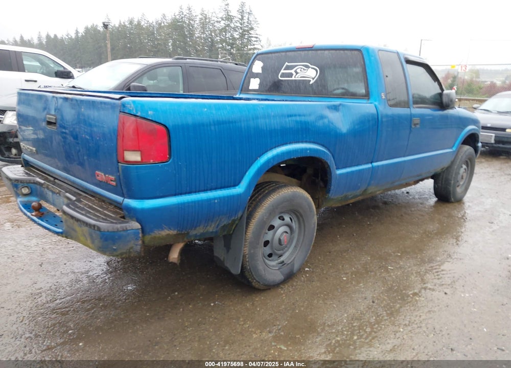 2001 GMC SONOMA SL VIN: 1GTDT19WX18212638