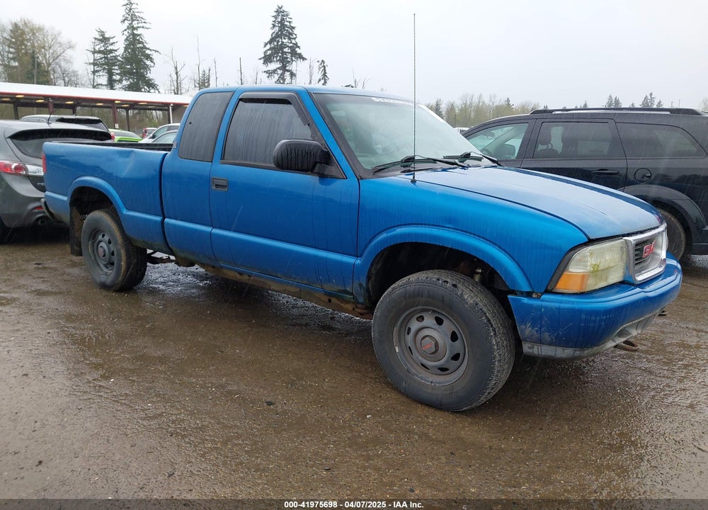 2001 GMC SONOMA SL VIN: 1GTDT19WX18212638