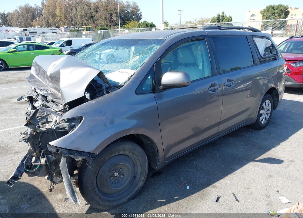 2011 TOYOTA SIENNA LE V6 VIN: 5TDKK3DC5BS038106