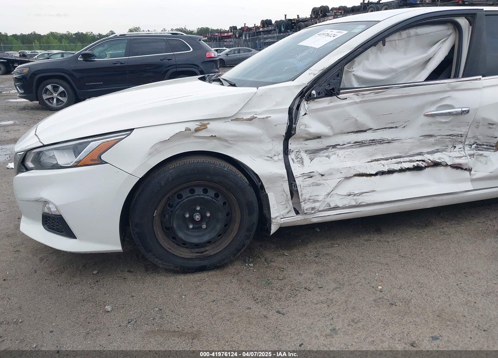 2021 NISSAN ALTIMA VIN: 1N4BL4BV8MN325896