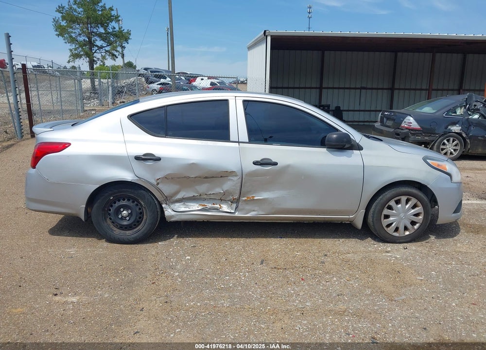 2015 NISSAN VERSA 1.6 S+ VIN: 3N1CN7AP1FL817785