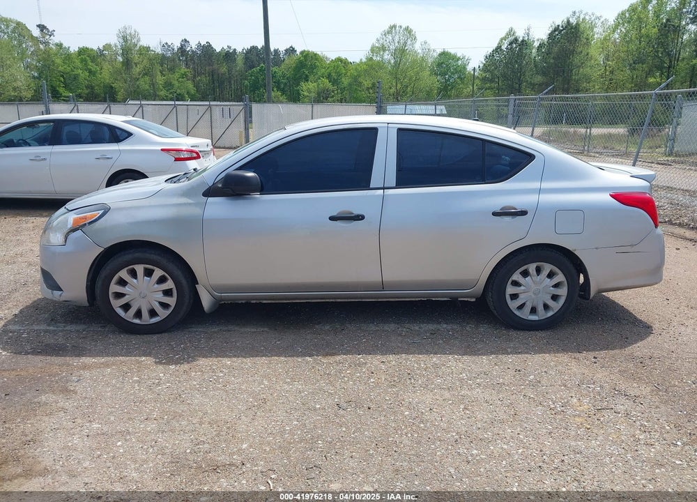 2015 NISSAN VERSA 1.6 S+ VIN: 3N1CN7AP1FL817785