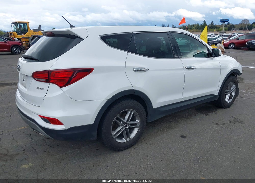 2018 HYUNDAI SANTA FE SPORT 2.4L VIN: 5XYZT3LB8JG568490