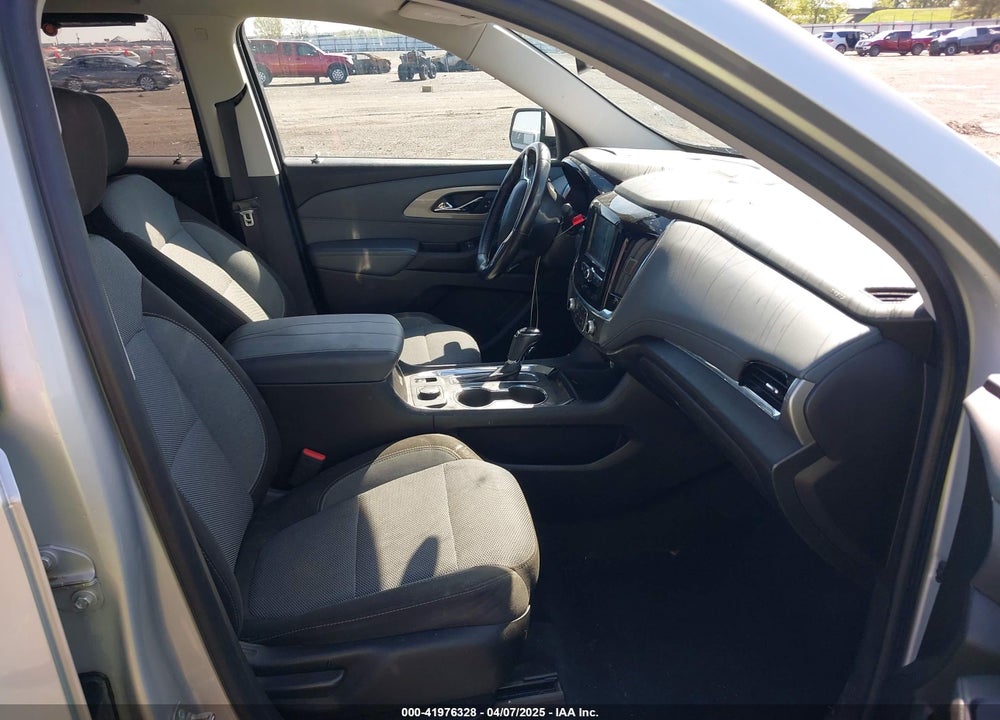 2018 CHEVROLET TRAVERSE 1LT VIN: 1GNERGKW5JJ188930