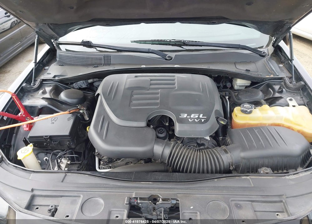 2013 CHRYSLER 300 VIN: 2C3CCABG9DH551117