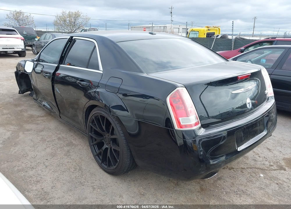 2013 CHRYSLER 300 VIN: 2C3CCABG9DH551117