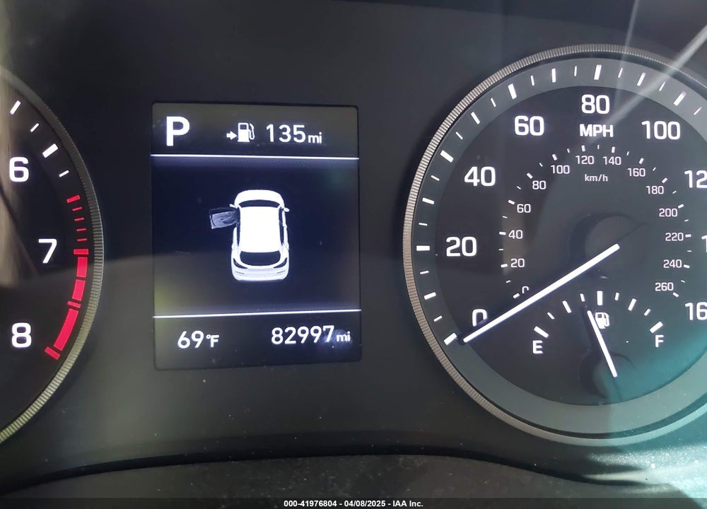 2019 HYUNDAI TUCSON SE VIN: KM8J23A45KU060400