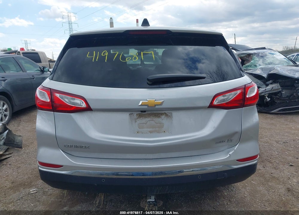 2018 CHEVROLET EQUINOX VIN: 2GNAXSEV2J6186186