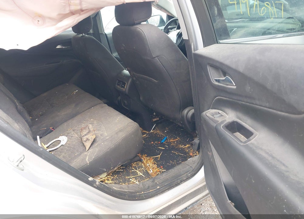 2018 CHEVROLET EQUINOX VIN: 2GNAXSEV2J6186186