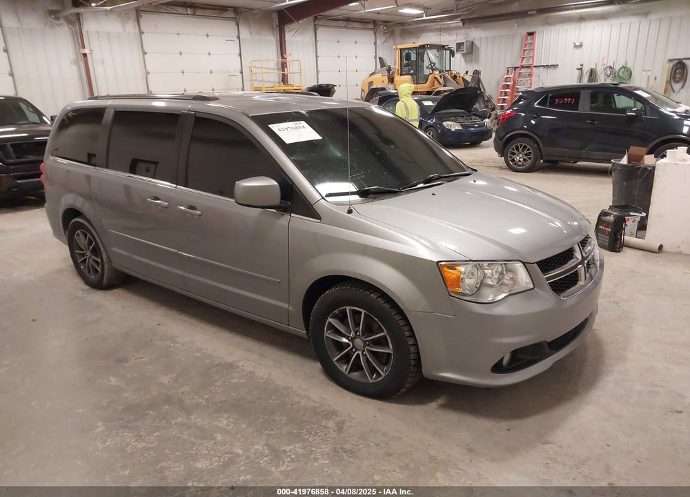 2017 DODGE GRAND CARAVAN VIN: 2C4RDGCG4HR858165