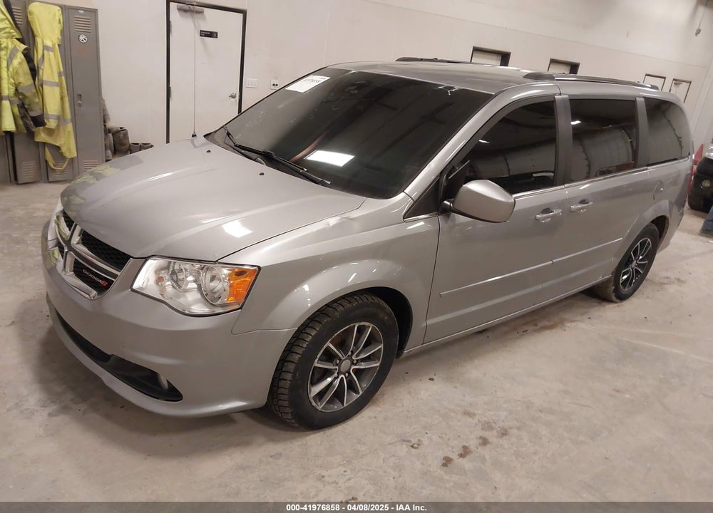 2017 DODGE GRAND CARAVAN VIN: 2C4RDGCG4HR858165