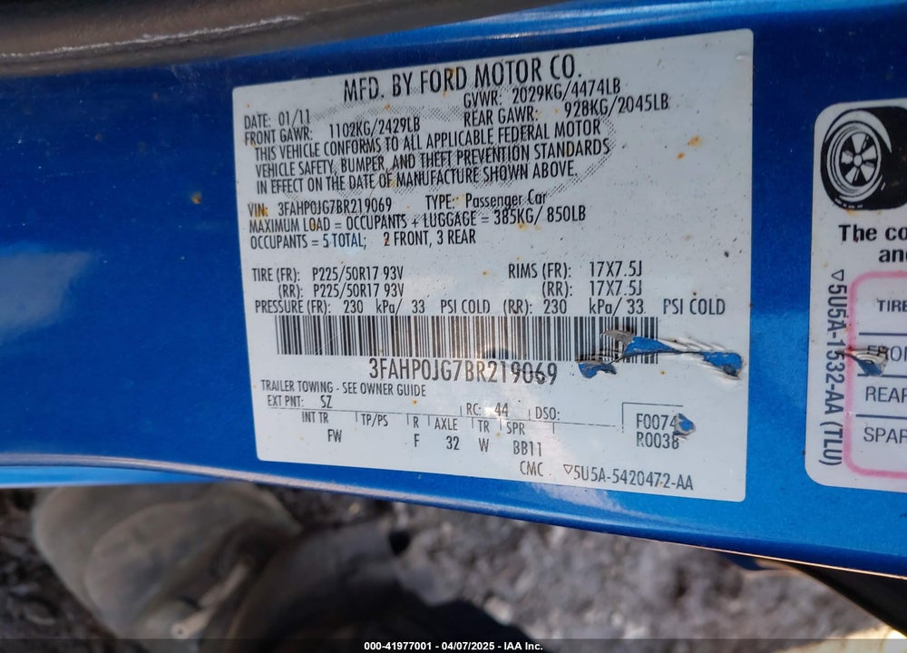 2011 FORD FUSION VIN: 3FAHP0JG7BR219069