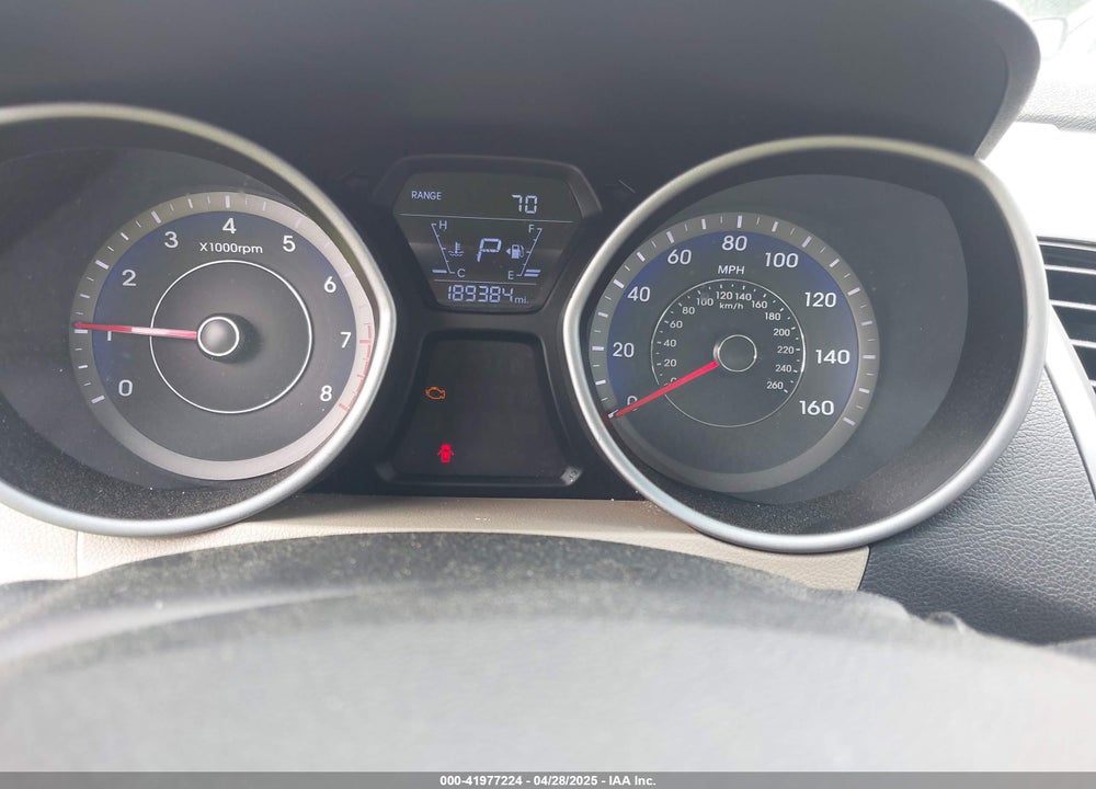 2016 HYUNDAI ELANTRA VIN: KMHDH4AE9GU518585