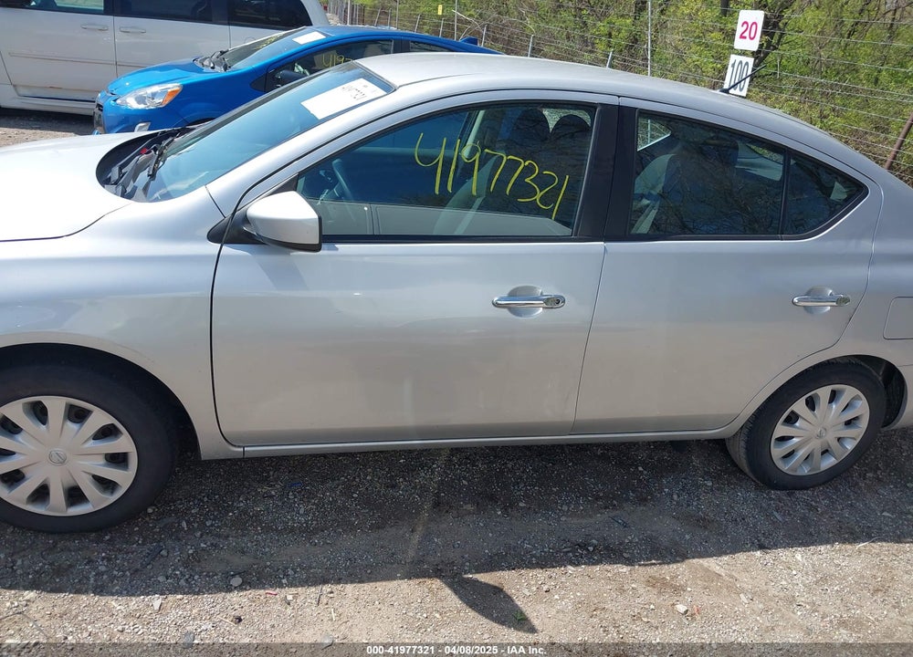 2019 NISSAN VERSA 1.6 SV VIN: 3N1CN7AP3KL844397