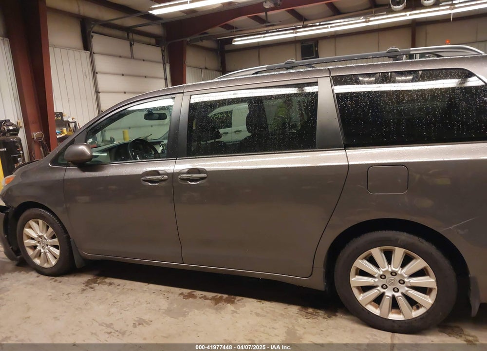 2015 TOYOTA SIENNA VIN: 5TDDK3DC4FS123467